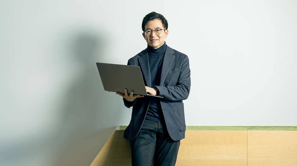Lee is planning to incorporate AI in HRD to transform the company's way of working