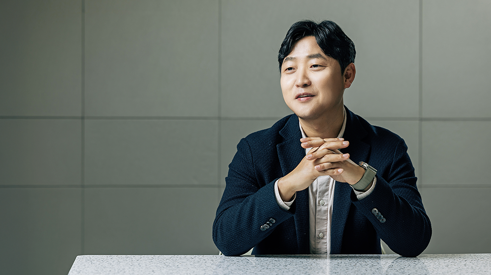 Head of Business Analysis Jaekwang Eom Balances Financial & Tech Objectives for Leading Cost Competitiveness