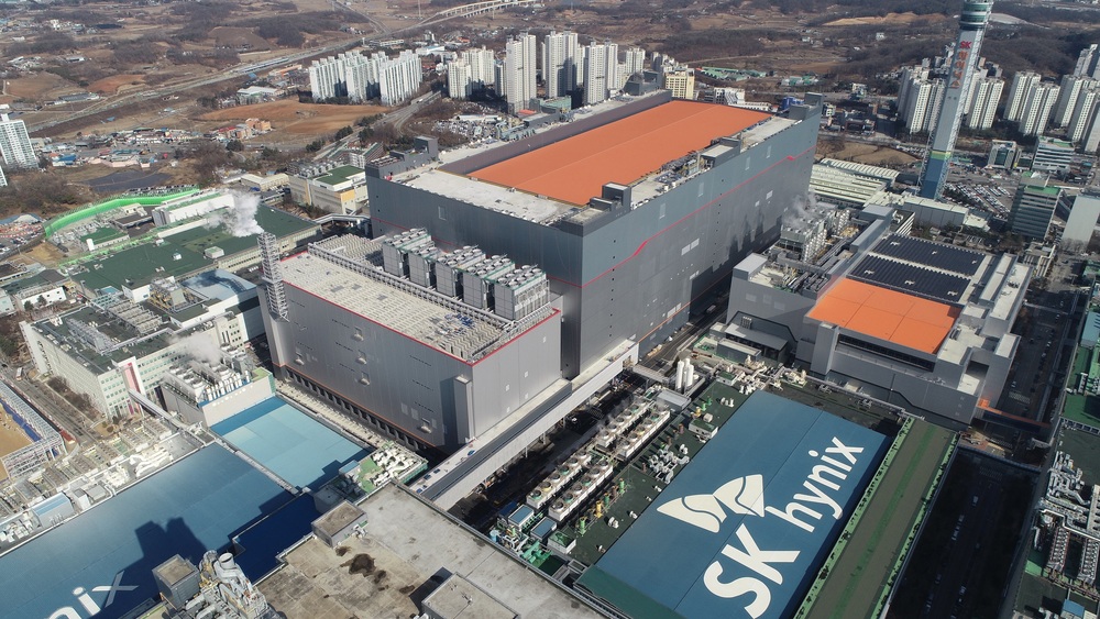 SK hynix Starts Mass Production of World’s First 321-High NAND SK hynix Acquires 'TISAX' certification for the First Time in the Memory Industry