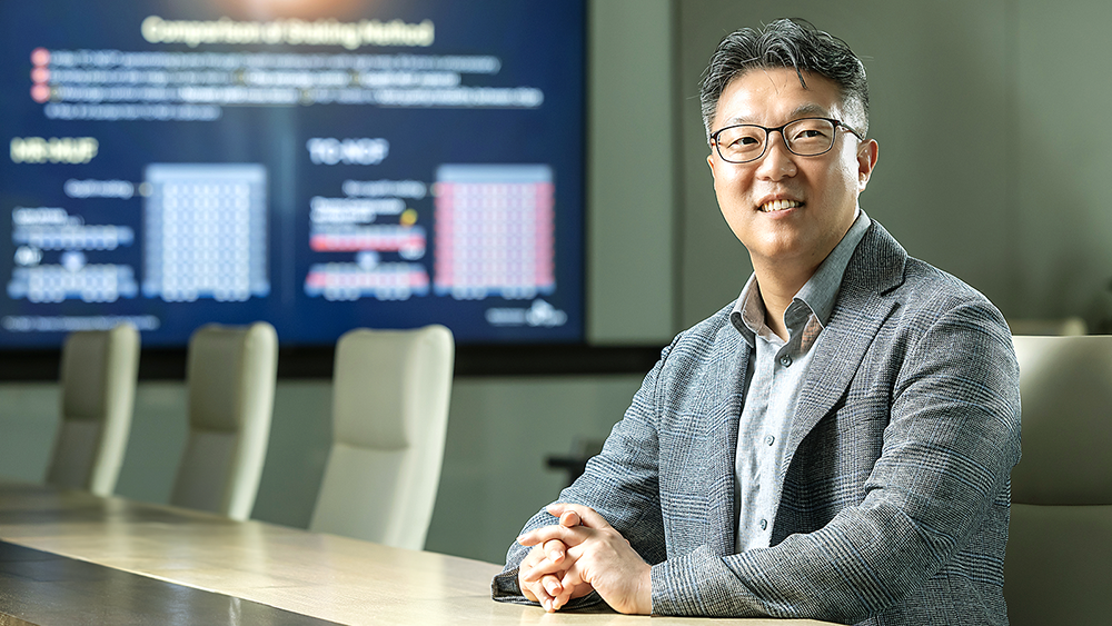 Lee cites the development of MR-MUF as a key turning point for SK hynix’s HBM success story