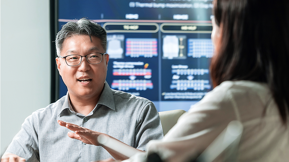 Lee claimed that strong customer communication will continue to be crucial for the company’s growth