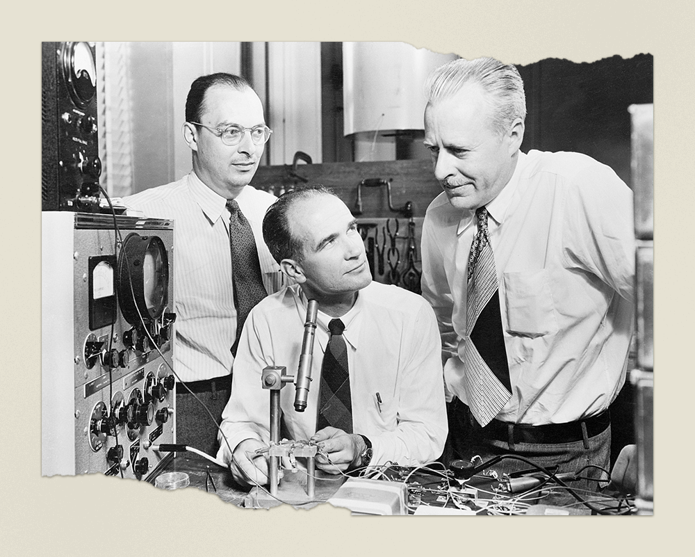 (From left) Scientists John Bardeen, William Shockley and Walter Brattain, inventors of the first transistor, at Bell Labs in 1948