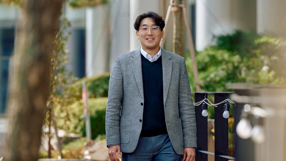 Kwon believes that adaptability and a challenging spirit will bring innovations in the AI era