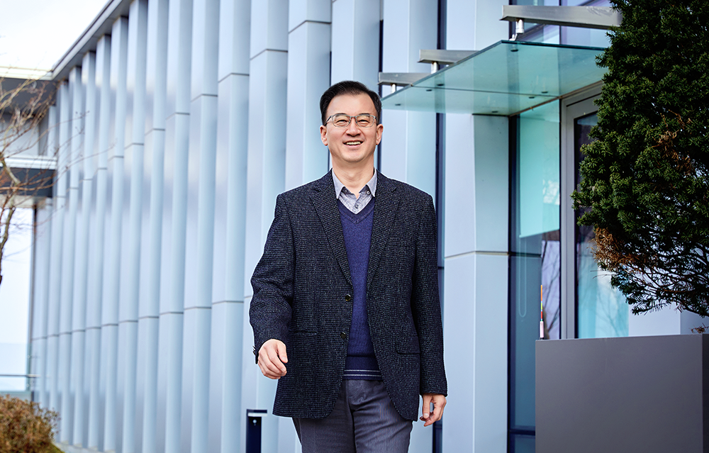 Kil expects that integrated R&D will be crucial to strengthening the competitiveness of materials