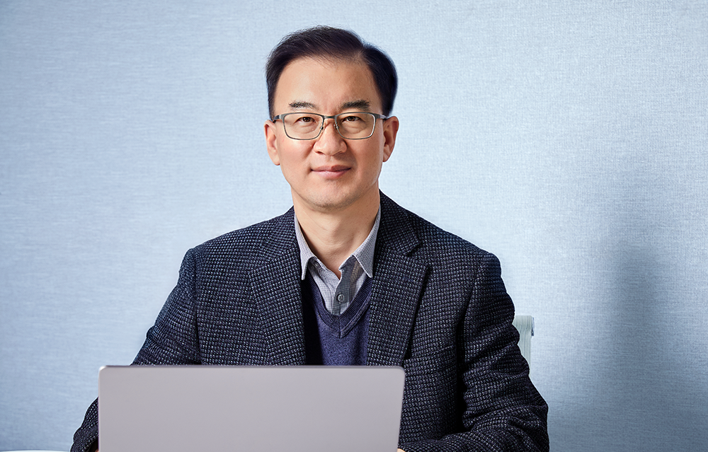 Kil highlights how material innovations lead to advancements in semiconductor technology