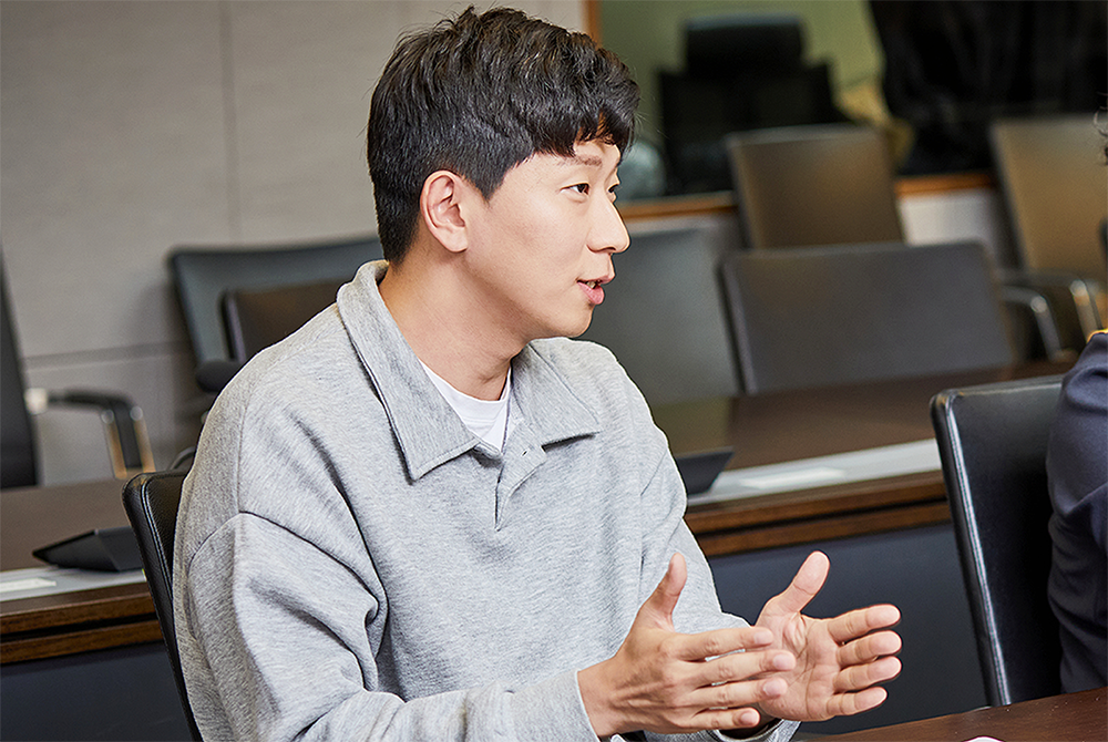 Inhyuk Park explains a core technology of the KV-CSD called secondary indexing